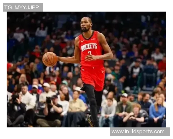 杜兰特第三节状态低迷仅得5分目前全场22分5板2帽表现分析