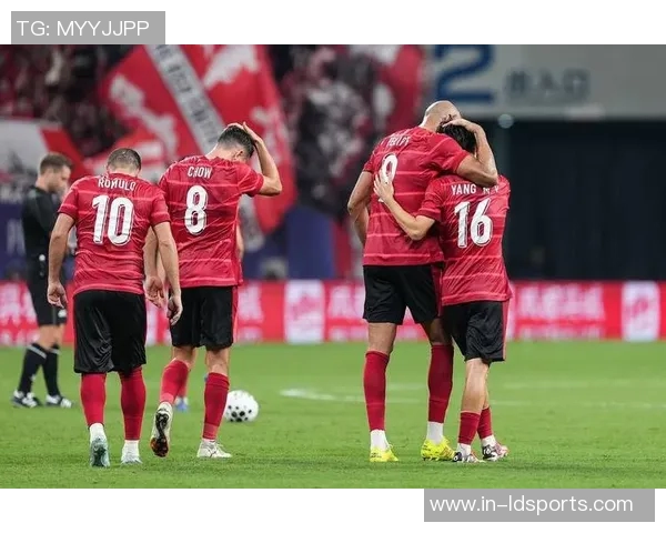 萨顿预测英超本轮焦点战：曼市双雄与枪手蓝军胜出红军热刺握手言和